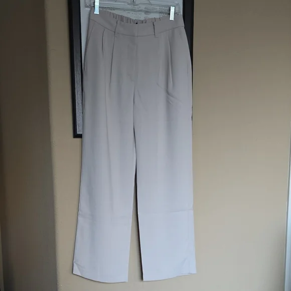 NEW Quince 28" Stretch Crepe Pleated Wide Leg Pants Short Inseam Sand Color - 6 - Picture 5 of 12